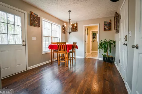 Dining - 3545 Briscoe Dr, Monroe, GA 30655 photo 4 of 5