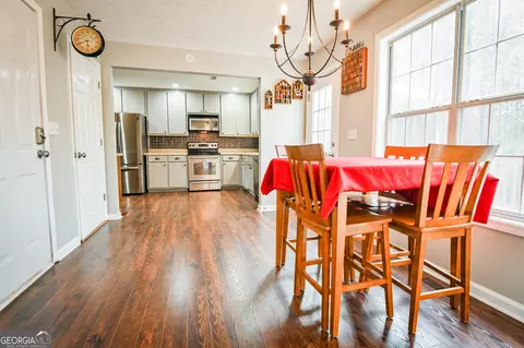 Dining - 3545 Briscoe Dr, Monroe, GA 30655 photo 5 of 5