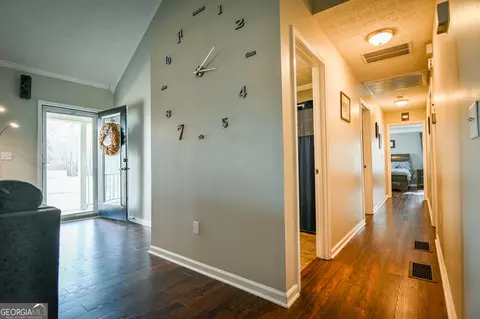 Entry Way - 3545 Briscoe Dr, Monroe, GA 30655 photo 2 of 3