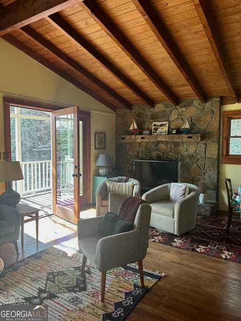 Living - 254 238 Fulton Rd, Tiger, GA 30576 photo 3 of 5