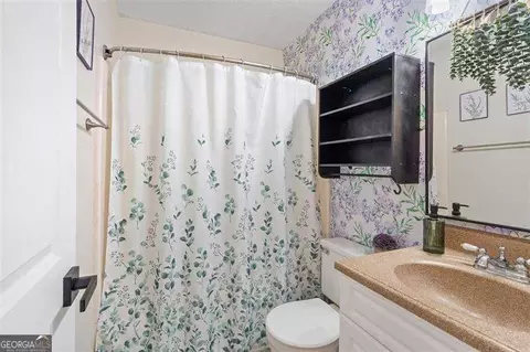 Bath - 150 Tall Oak Trl, Covington, GA 30014 photo 3 of 3
