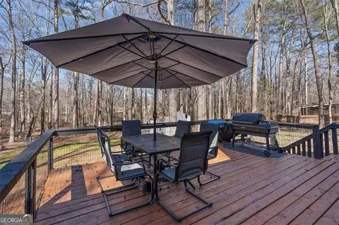 Exterior - 150 Tall Oak Trl, Covington, GA 30014 photo 5 of 11
