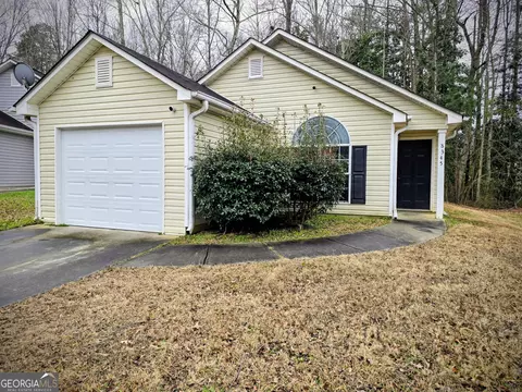 8345 Ramblin Ct, Douglasville, GA 30134