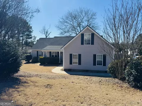 920 Roxeywood Dr, Winder, GA 30680