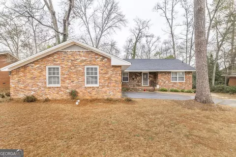 114 Skyway Dr, Warner Robins, GA 31088