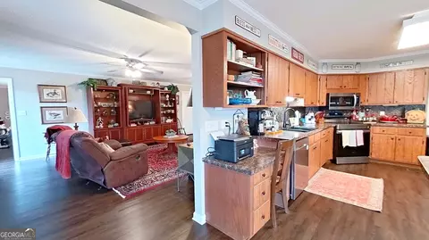 Kitchen - 290 Long Rd, Bainbridge, GA 39817 photo 1 of 6