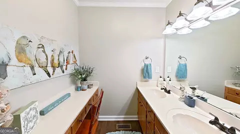 Bath - 290 Long Rd, Bainbridge, GA 39817 photo 2 of 5