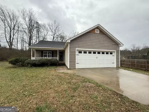 140 Summit Ln, Carnesville, GA 30521