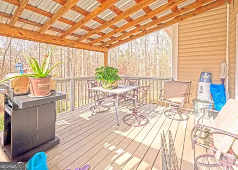 149 Candlestick Dr, Hull, GA 30646 photo 3