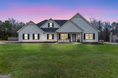 5 Allison Rd, Moreland, GA 30259
