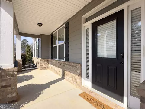 Exterior - 190 Ruby Ln, Mcdonough, GA 30252 photo 2 of 8