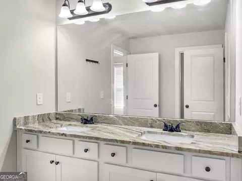 Bath - 190 Ruby Ln, Mcdonough, GA 30252 photo 7 of 10