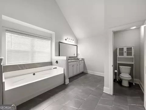 Bath - 190 Ruby Ln, Mcdonough, GA 30252 photo 3 of 10
