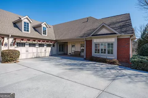 2462 Ballantrae Cir, Cumming, GA 30041
