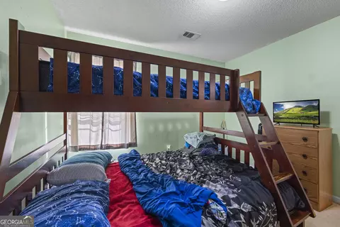 Bedroom - 7 Crest View Cir, Carnesville, GA 30521 photo 5 of 6