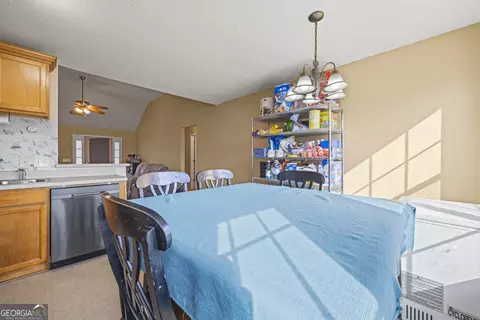 Dining - 7 Crest View Cir, Carnesville, GA 30521 photo 1 of 1