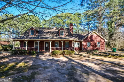 5690 Shadow Rock Dr, Lithonia, GA 30058