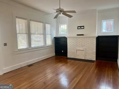 Living - 416 Park Ave, Lagrange, GA 30240 photo 3 of 3