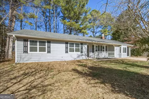 3075 Palomino Dr, Powder Springs, GA 30127