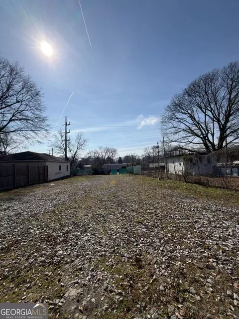 1449 Willingham Dr, East Point, GA 30344