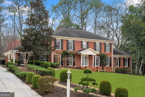 8915 Huntcliff Lake Ct, Sandy Springs, GA 30350