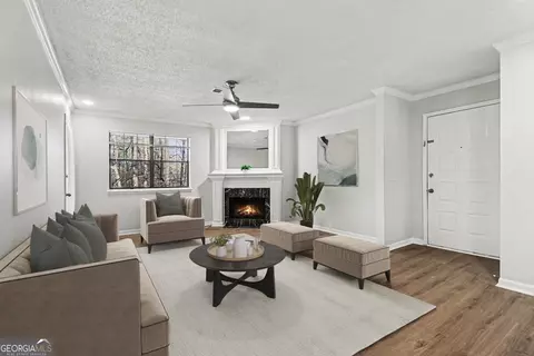 114 Barrington Hills Dr, Atlanta, GA 30350