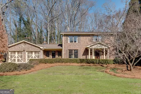1846 Angelique Dr, Decatur, GA 30033