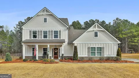 52 Peppertree Dr, Newnan, GA 30265