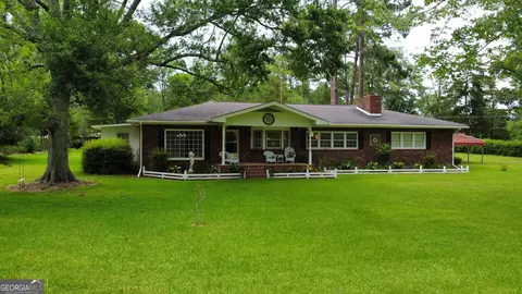 277 Lincoln Ave #118, Fitzgerald, GA 31750