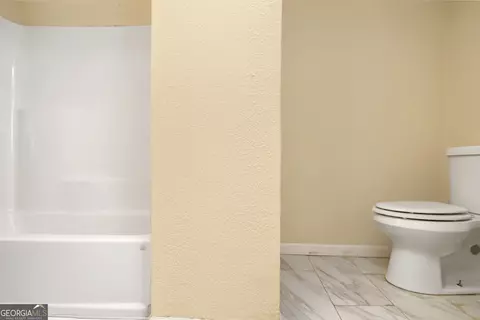 Bath - 304 Boulevard, Lagrange, GA 30240 photo 2 of 3