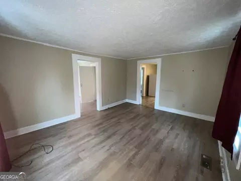 Living - 304 Boulevard, Lagrange, GA 30240 photo 6 of 6