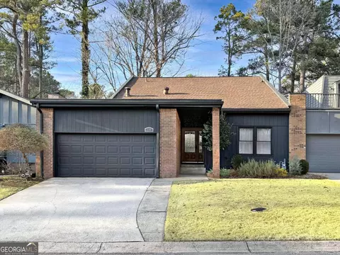 210 Leeward Ln, Roswell, GA 30076