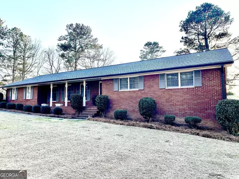 540 Forrest Ave, Fayetteville, GA 30214