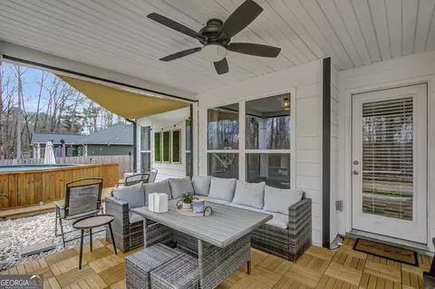 Exterior - 240 Avalee Rd, Brooks, GA 30205 photo 5 of 18