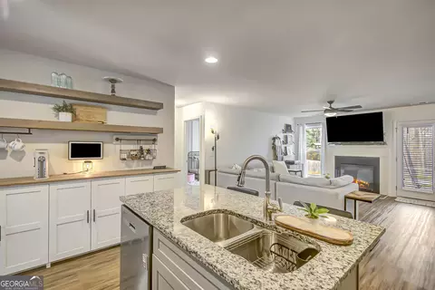 Kitchen - 240 Avalee Rd, Brooks, GA 30205 photo 2 of 8
