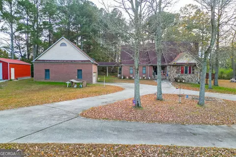 525 Cooper Rd, Loganville, GA 30052