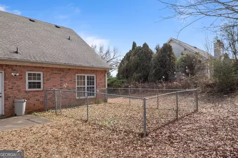 Exterior - 11203 Knotty Pine Pl, Hampton, GA 30228 photo 4 of 4