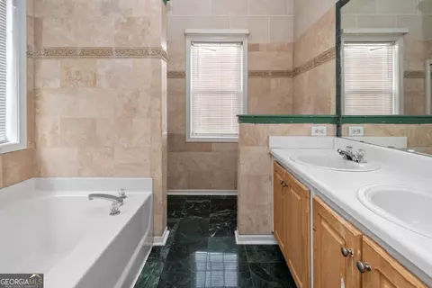 Bath - 11203 Knotty Pine Pl, Hampton, GA 30228 photo 1 of 3