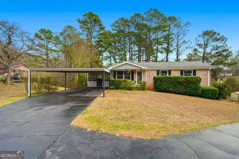 4141 Rebel Trail Dr, Douglasville, GA 30135