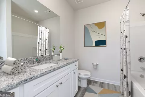 Bath - 216 Rooker Dr, Lagrange, GA 30241 photo 3 of 3