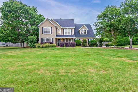 112 Wyckliffe Dr, Locust Grove, GA 30248