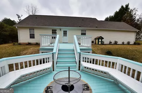 Exterior - 105 Redwood Dr, Lagrange, GA 30240 photo 7 of 8