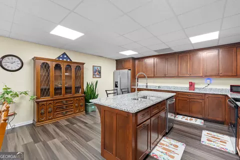 Kitchen - 733 Cherry Rd, Franklin, GA 30217 photo 3 of 5