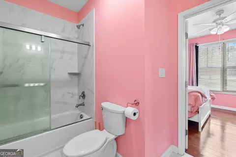 Bath - 733 Cherry Rd, Franklin, GA 30217 photo 4 of 8