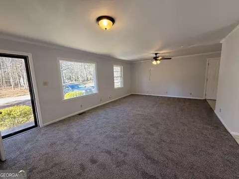 Living - 203 Bonaventure Dr, Lagrange, GA 30241 photo 3 of 3
