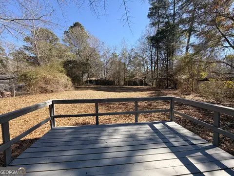 Exterior - 203 Bonaventure Dr, Lagrange, GA 30241 photo 2 of 3