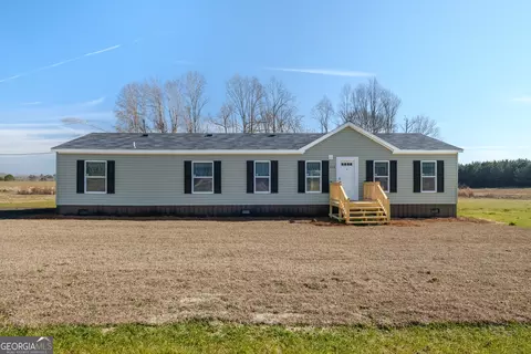 424 Lb Hall Rd, Garfield, GA 30425