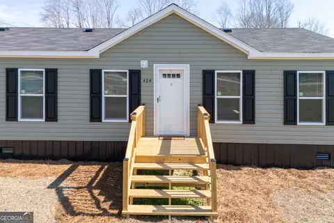 Exterior - 424 Lb Hall Rd, Garfield, GA 30425 photo 2 of 4