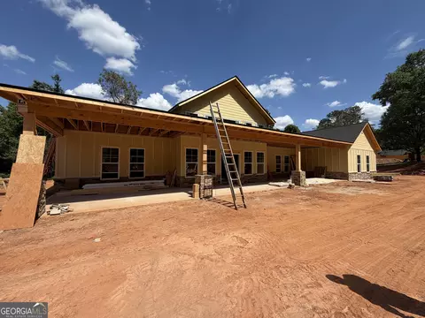 Exterior - 1000 Foxcroft Dr, Lagrange, GA 30240 photo 2 of 3