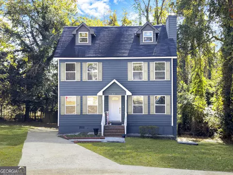 833 Parkview Ct, Macon, GA 31211
